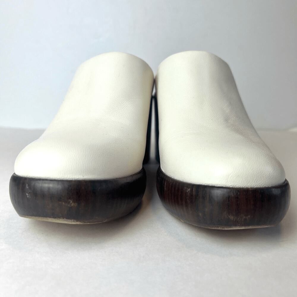 Vince Navina Leather Mule Clogs Milk White Sz 8 - Picture 2 of 11